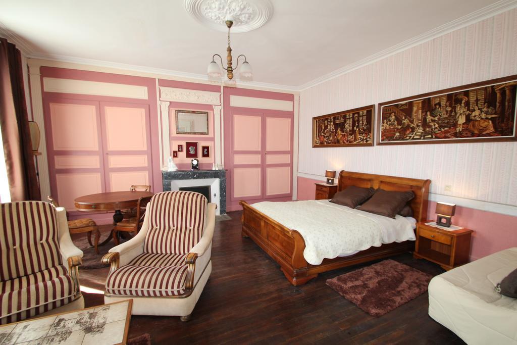 Bed and Breakfast Domaine Des Roses Vaudelnay Pokój zdjęcie
