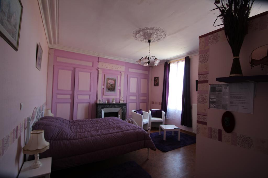 Bed and Breakfast Domaine Des Roses Vaudelnay Pokój zdjęcie