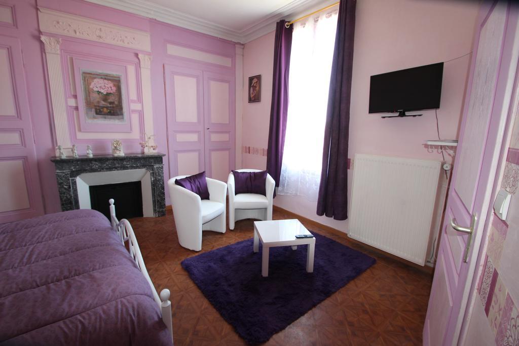 Bed and Breakfast Domaine Des Roses Vaudelnay Pokój zdjęcie